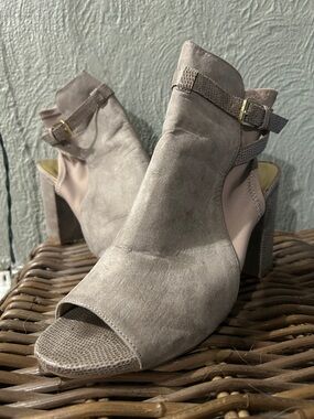 Hot Tomato Taupe Suede Open-Toe Block Heel Mules
